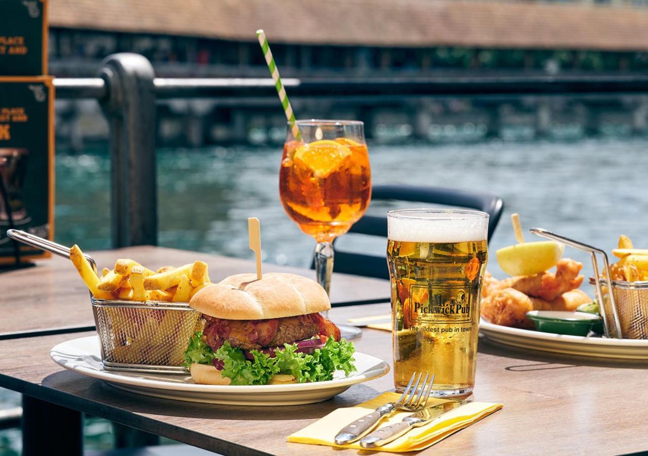 Hotel Pickwick And Pub "The Room With A View" Lucerna Exterior foto