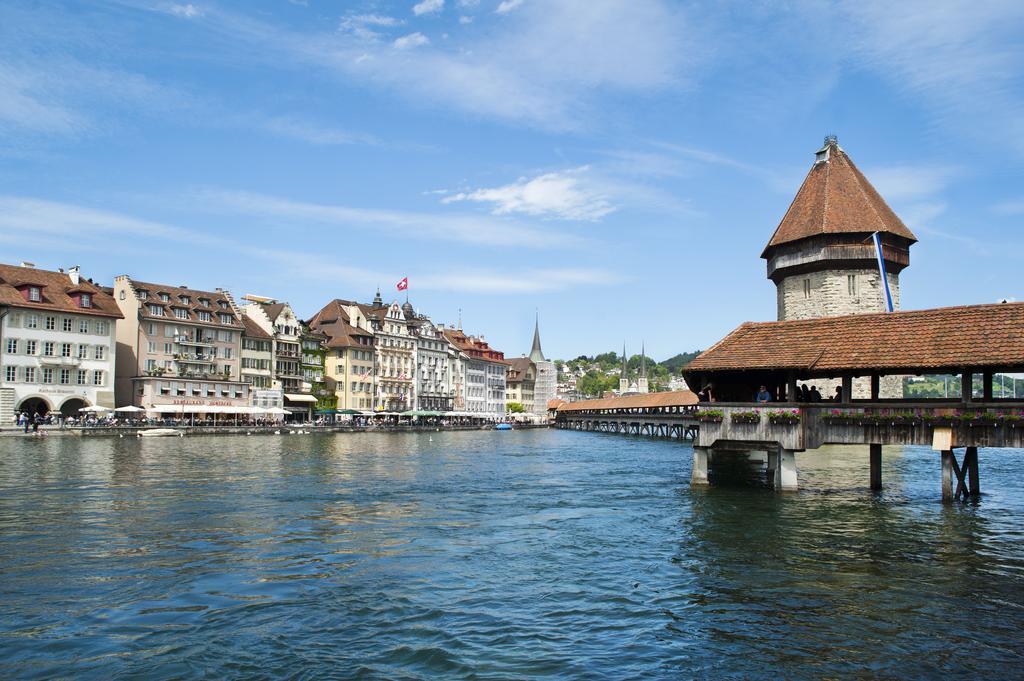 Hotel Pickwick And Pub "The Room With A View" Lucerna Exterior foto